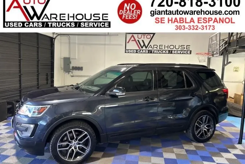 2017 Ford Explorer Sport photo 1