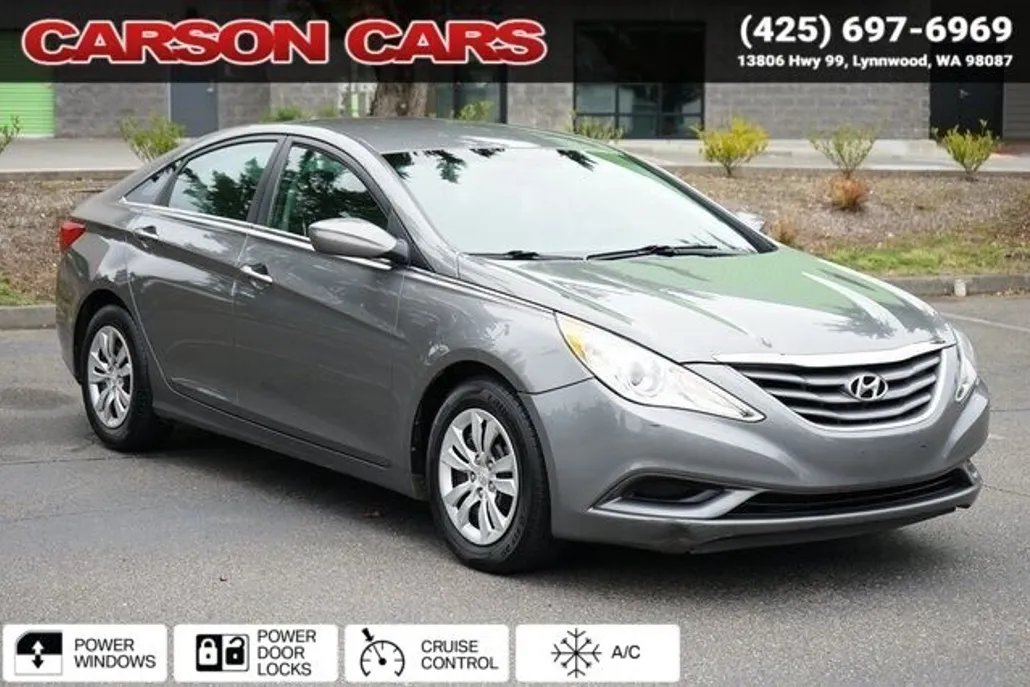 2012 Hyundai Sonata GL photo 1
