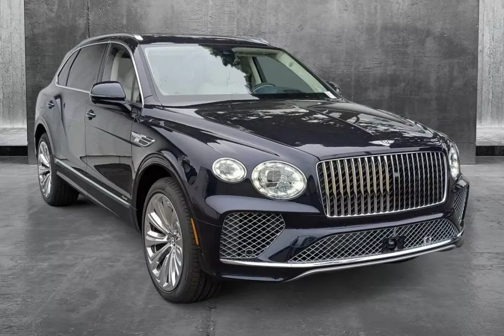 2024 Bentley Bentayga EWB photo 1