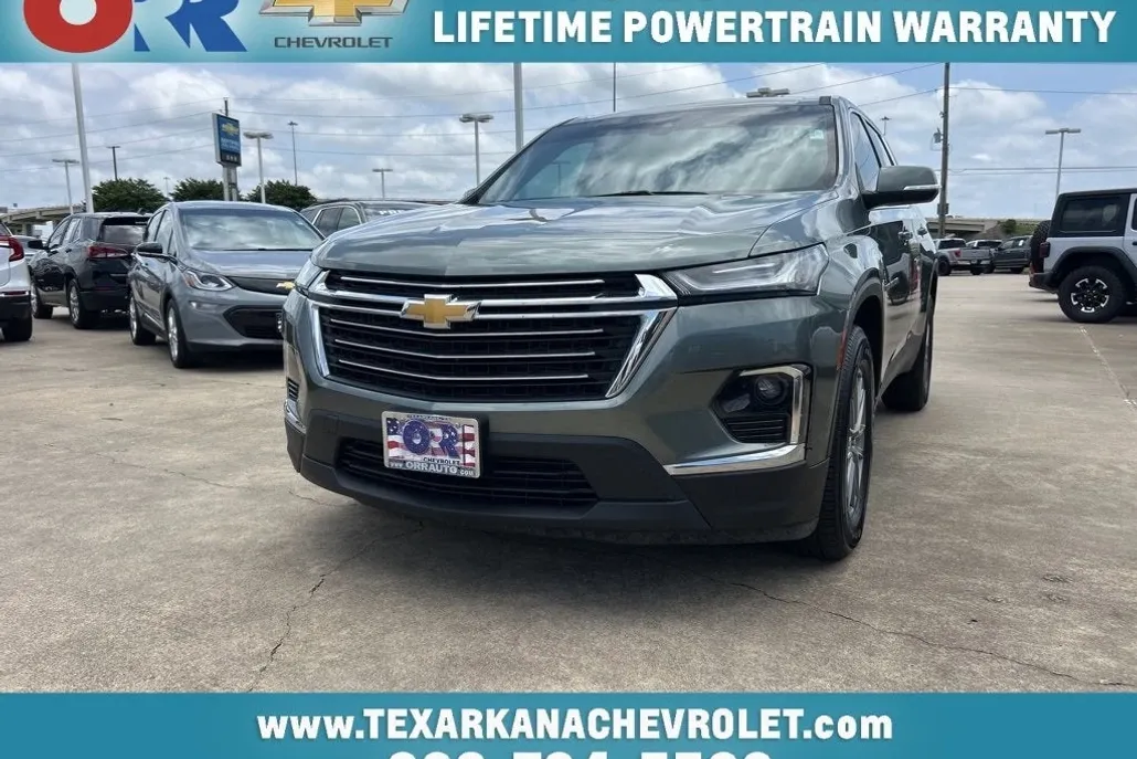 2023 Chevrolet Traverse Cloth photo 1