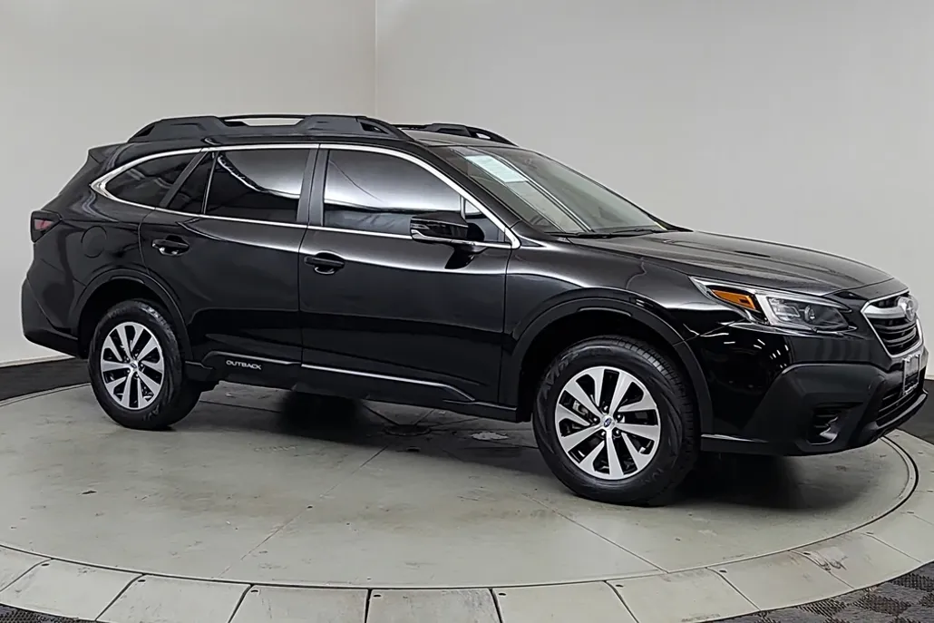 2021 Subaru Outback Premium photo 1