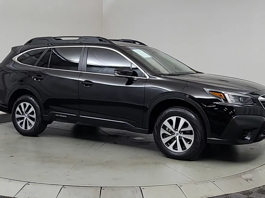 2021 Subaru Outback Premium photo 1