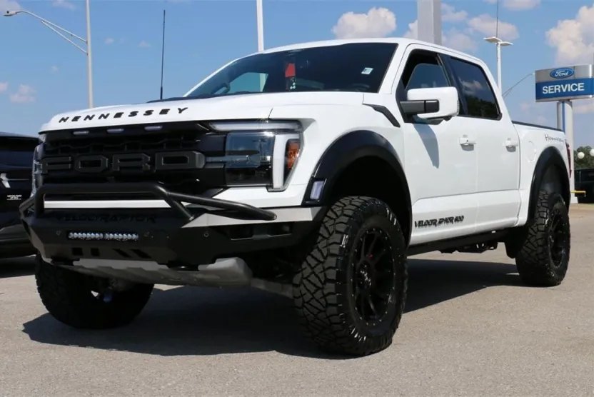 2025 Ford F-150 Raptor photo 1