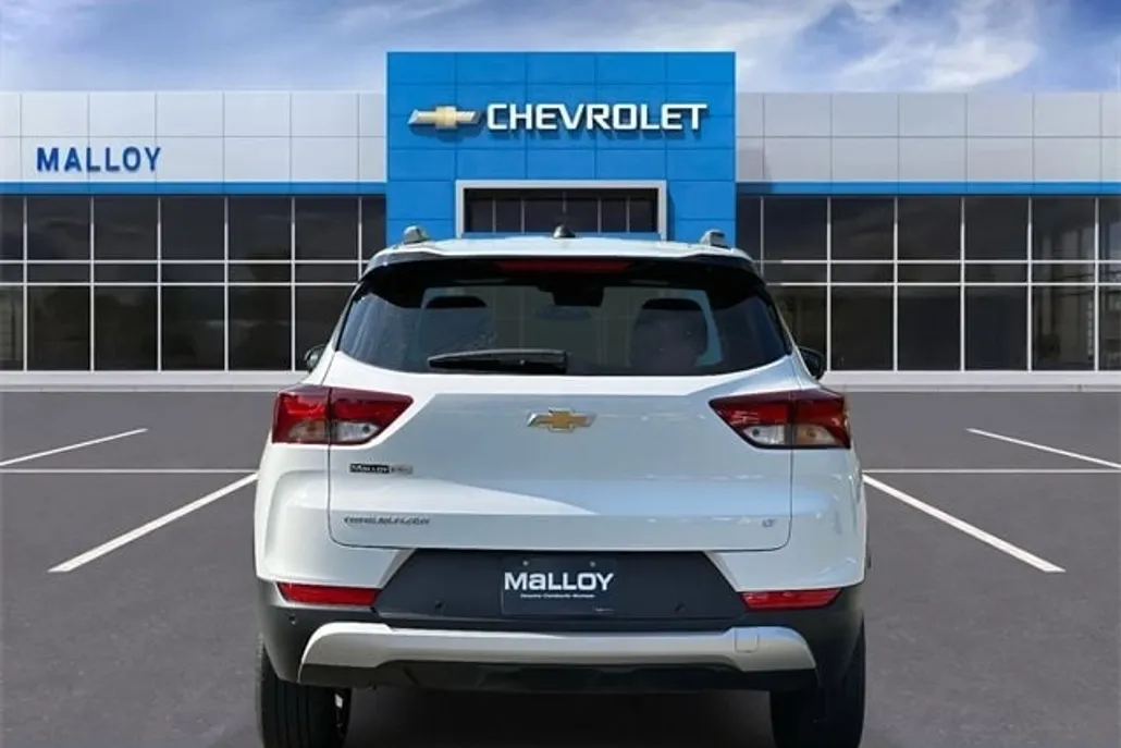 2024 Chevrolet Trailblazer LT photo 1