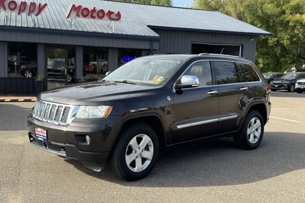 2011 Jeep Grand Cherokee Overland photo 1