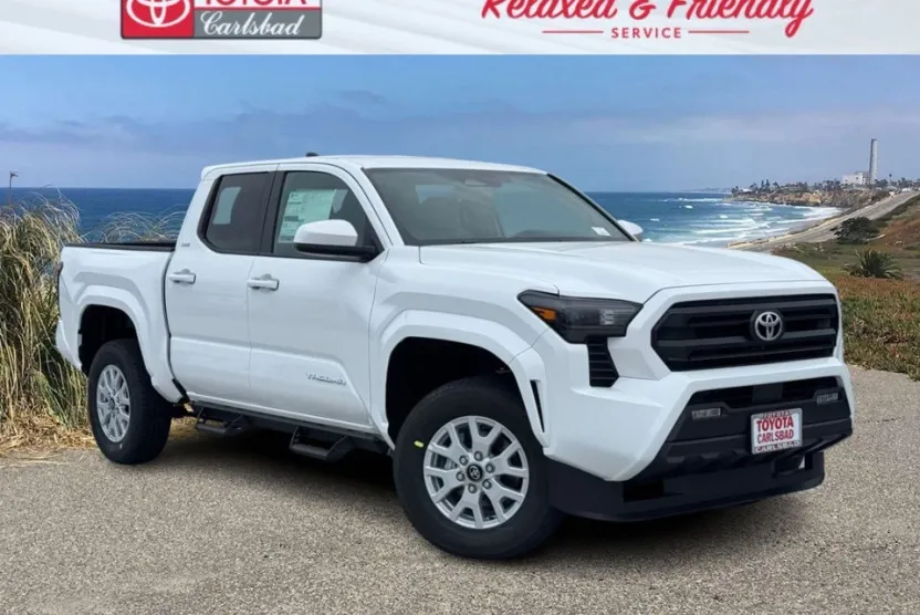 2025 Toyota Tacoma SR5 photo 1