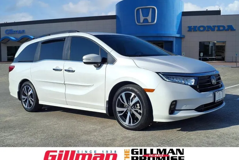 2024 Honda Odyssey Touring photo 1