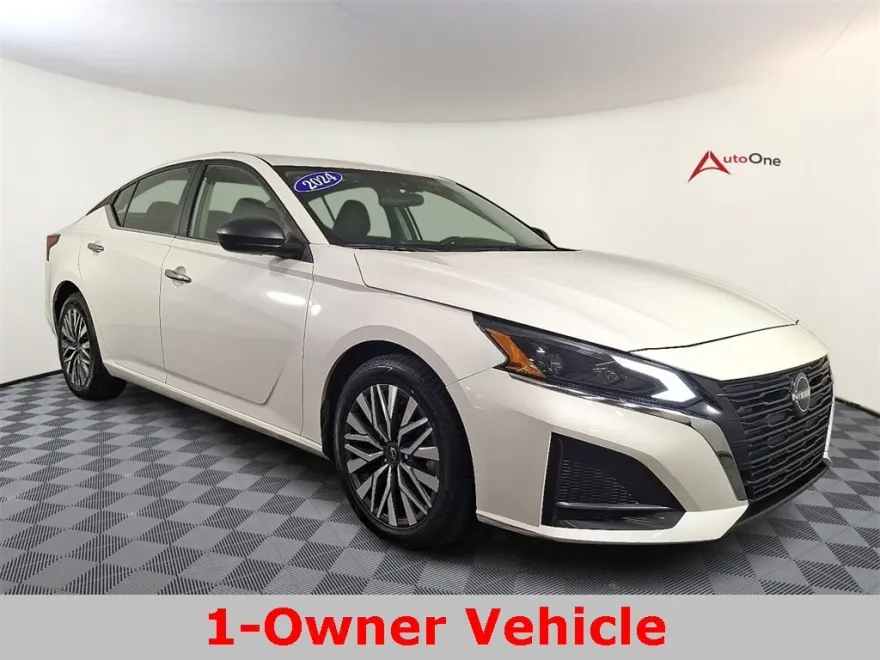 2024 Nissan Altima 2.5 SV photo 1