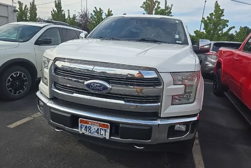 2017 Ford F-150 Lariat photo 1