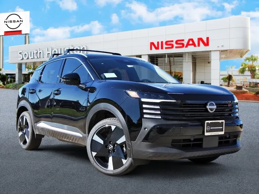 2025 Nissan Kicks SR photo 1