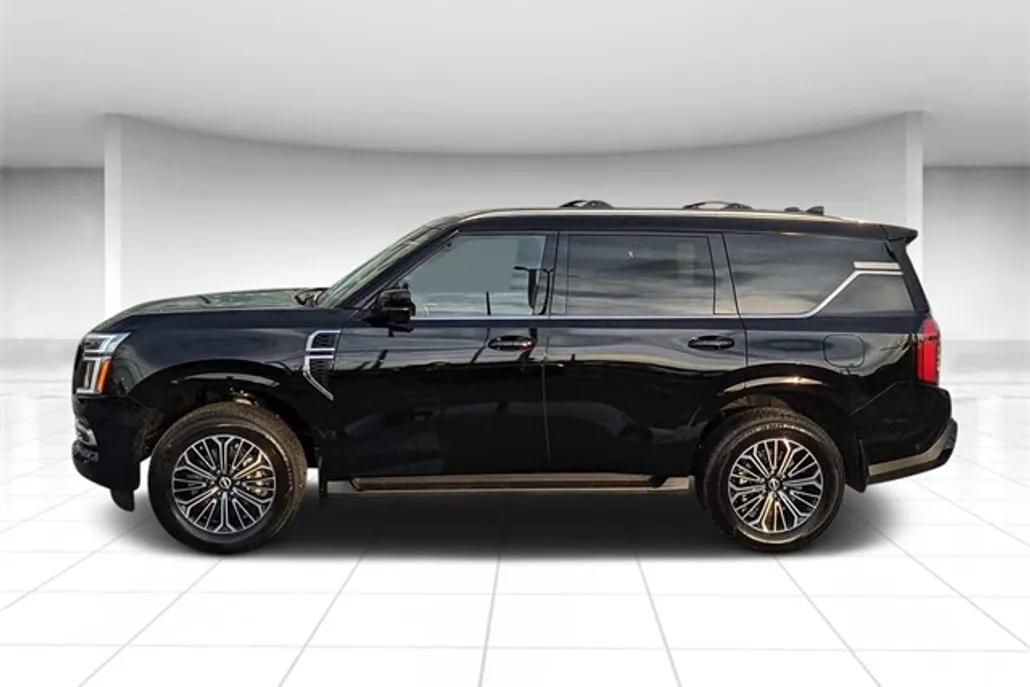 2025 Nissan Armada SL photo 1