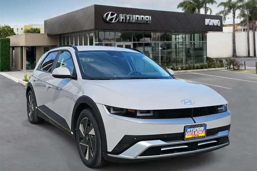 2025 Hyundai Ioniq 5 SEL photo 1