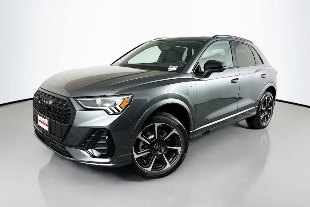 2025 Audi Q3 S line Premium Plus photo 1