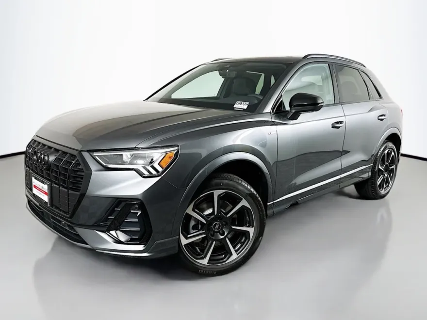 2025 Audi Q3 S line Premium Plus photo 1