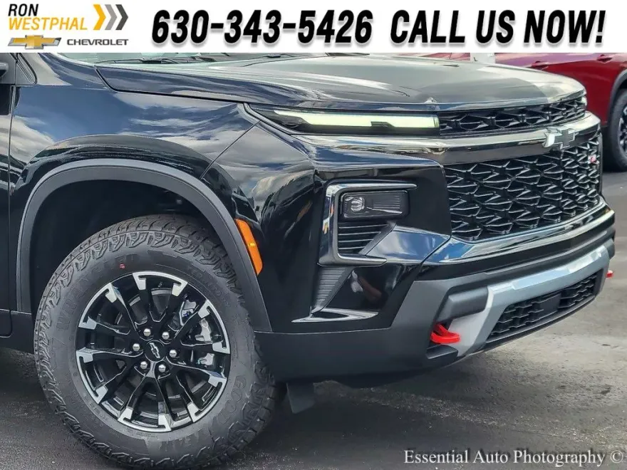 2026 Chevrolet Traverse Z71 photo 1