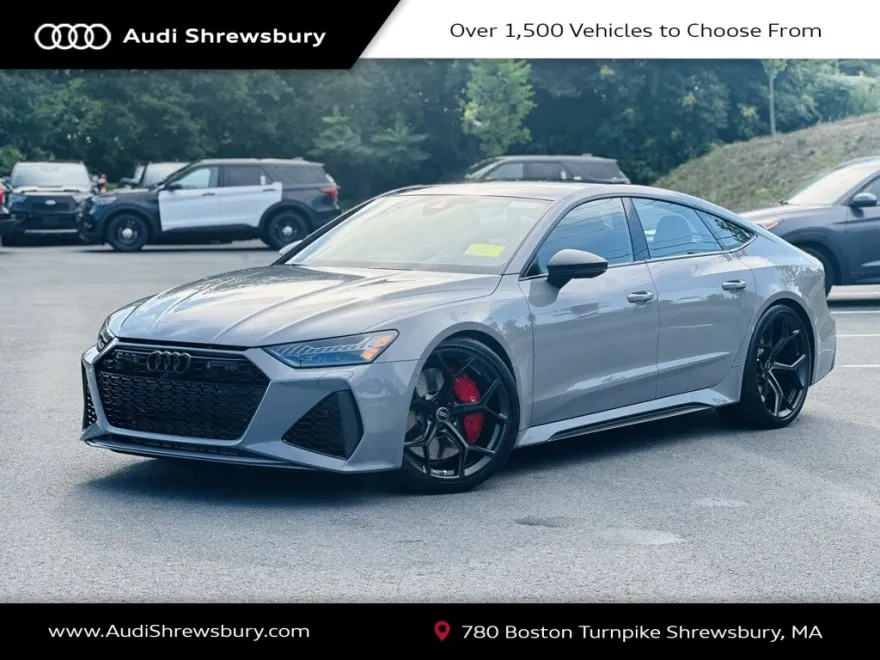 2025 Audi RS 7 Performance photo 1