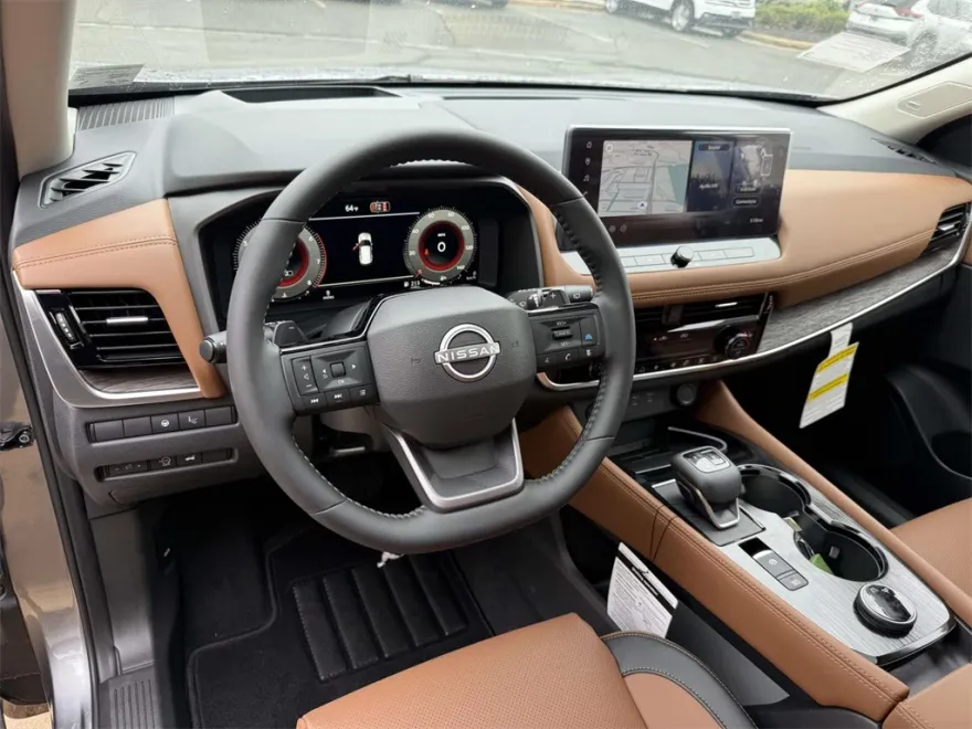2026 Nissan Rogue Platinum photo 1