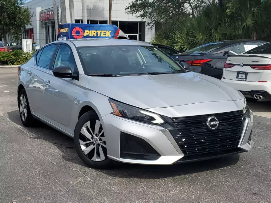 2024 Nissan Altima 2.5 S photo 1