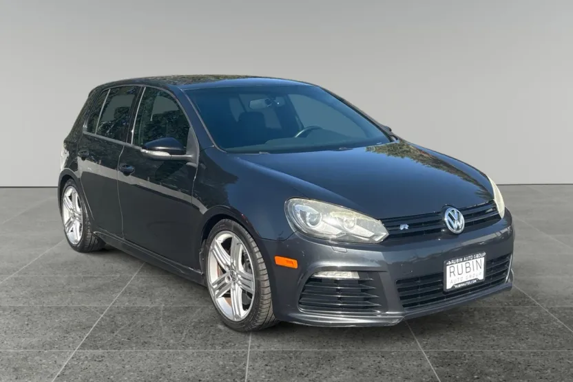 2013 Volkswagen Golf R photo 1