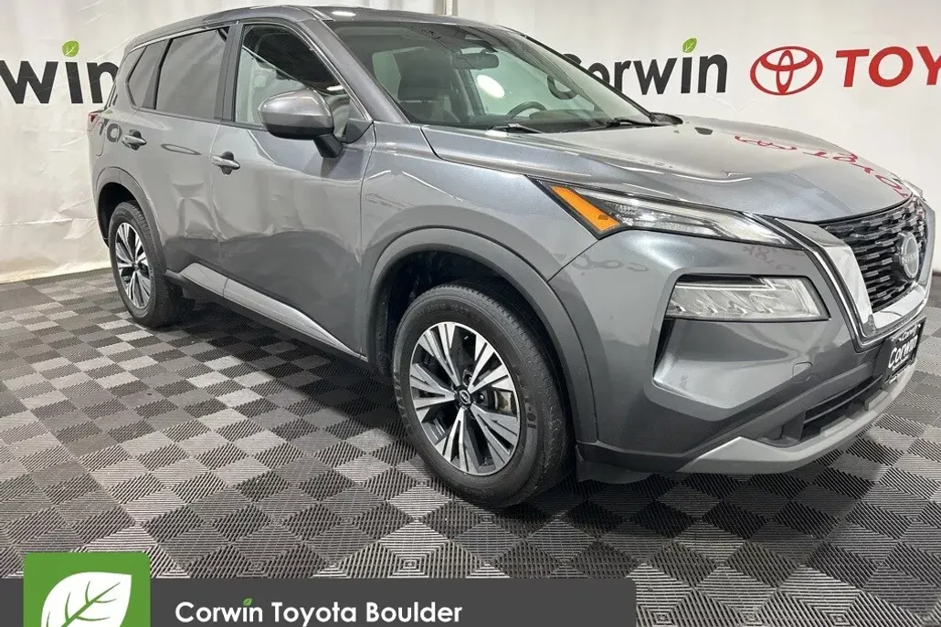 2023 Nissan Rogue SV photo 1