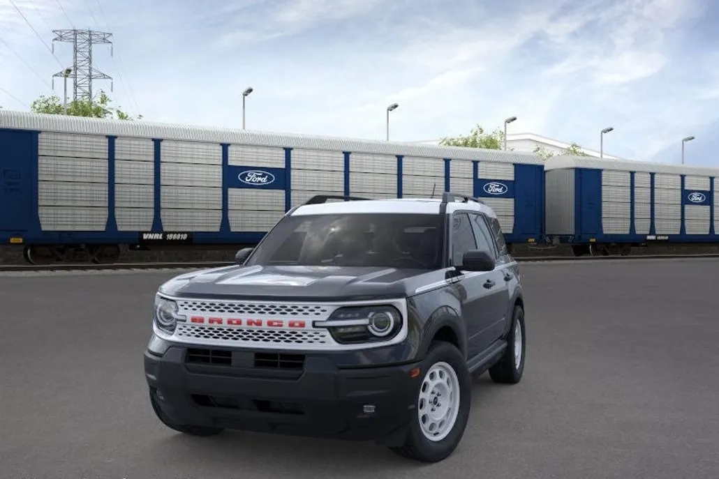 2025 Ford Bronco Sport Heritage photo 1