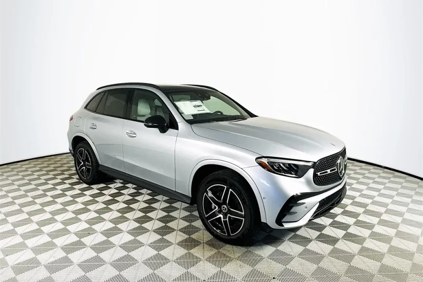 2026 Mercedes Benz GLC 300 photo 1