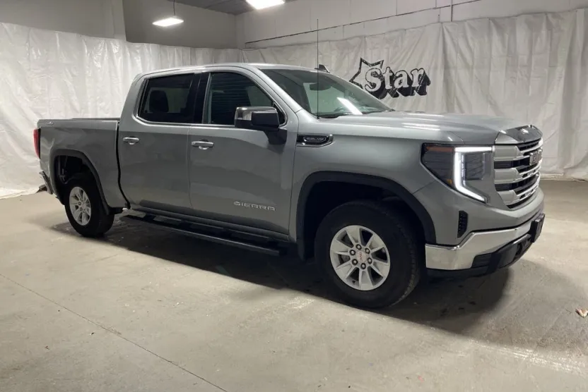 2025 Gmc Sierra 1500 SLE photo 1