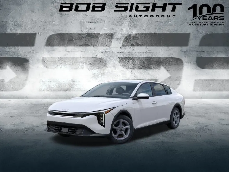 2025 Kia K4 LXS photo 1