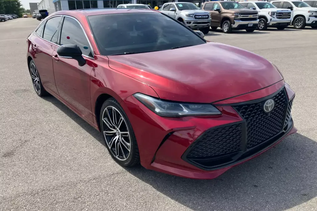 2019 Toyota Avalon XLE photo 1