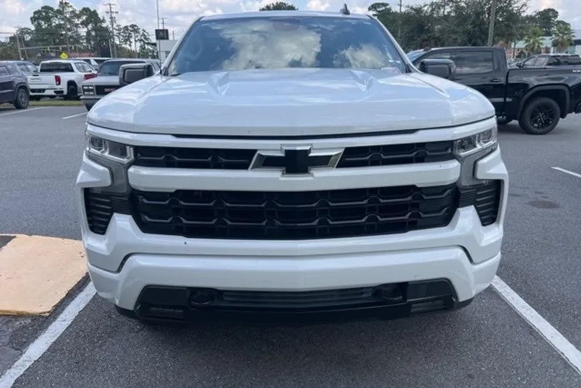 2023 Chevrolet Silverado 1500 RST photo 1