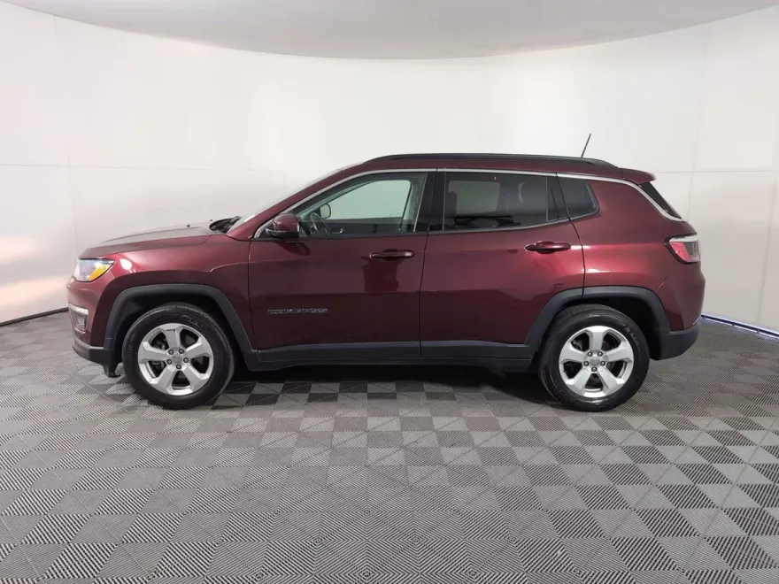 2020 Jeep Compass Latitude photo 1