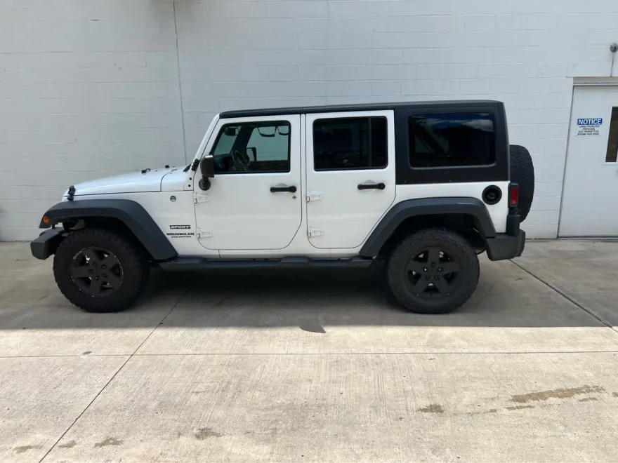 2017 Jeep Wrangler Unlimited Sport photo 1