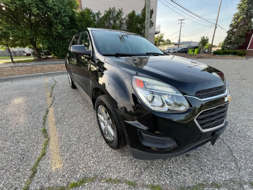 2016 Chevrolet Equinox LS photo 1