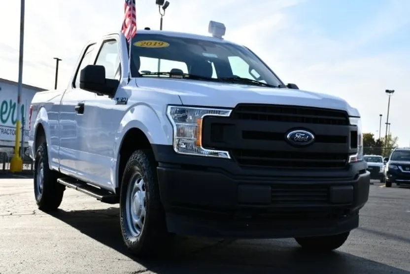 2019 Ford F-150 XL photo 1