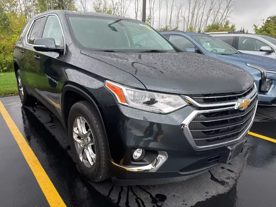 2018 Chevrolet Traverse Cloth 1LT photo 1