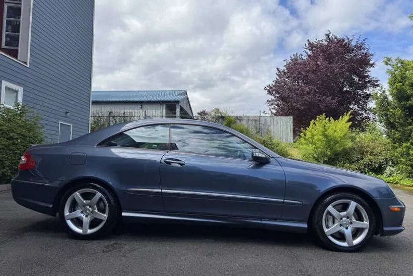 2005 Mercedes Benz CLK 500 photo 1