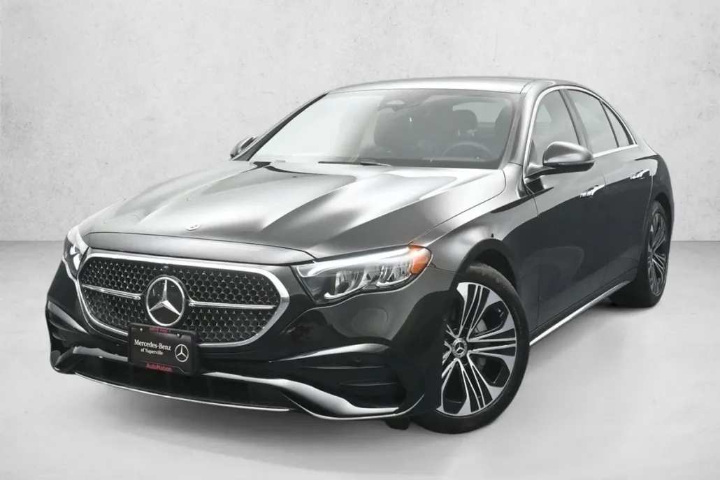2025 Mercedes Benz E 350 4MATIC photo 1