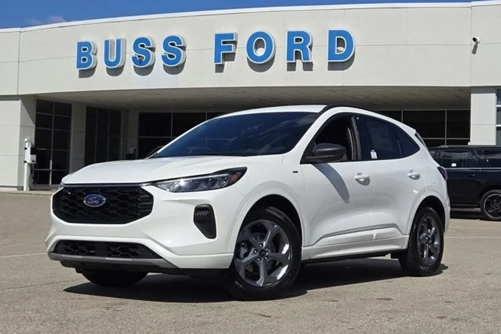 2024 Ford Escape ST-Line photo 1