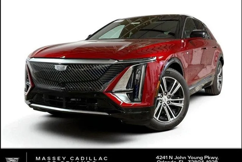2025 Cadillac Lyriq Luxury photo 1