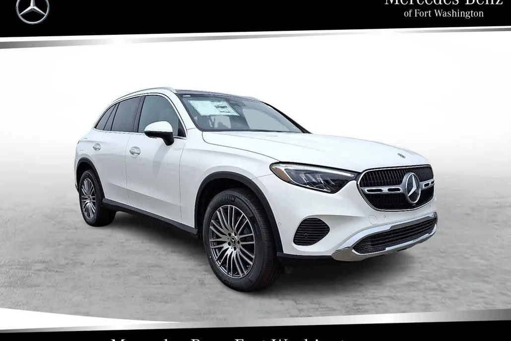 2025 Mercedes Benz GLC 300 4MATIC photo 1