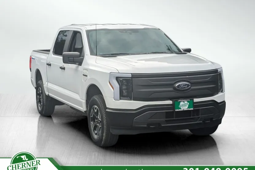2022 Ford F-150 Lightning photo 1