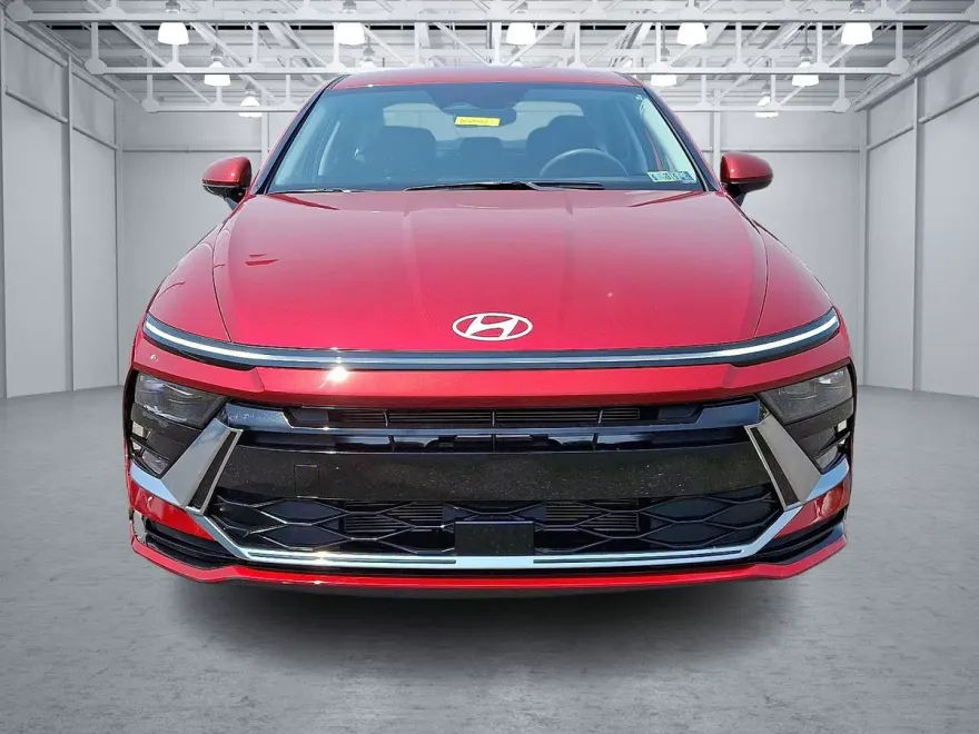 2024 Hyundai Sonata SEL photo 1
