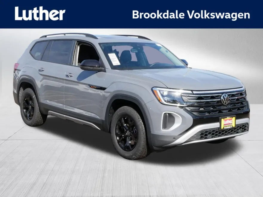 2025 Volkswagen Atlas Peak Edition SE photo 1