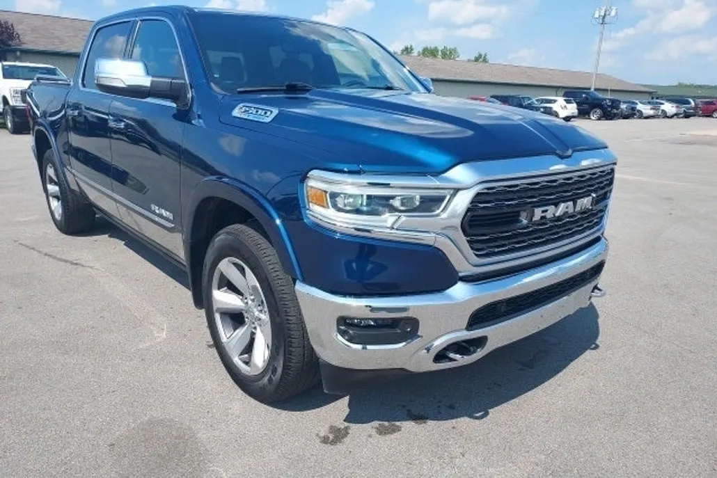 2022 Ram 1500 LT photo 1