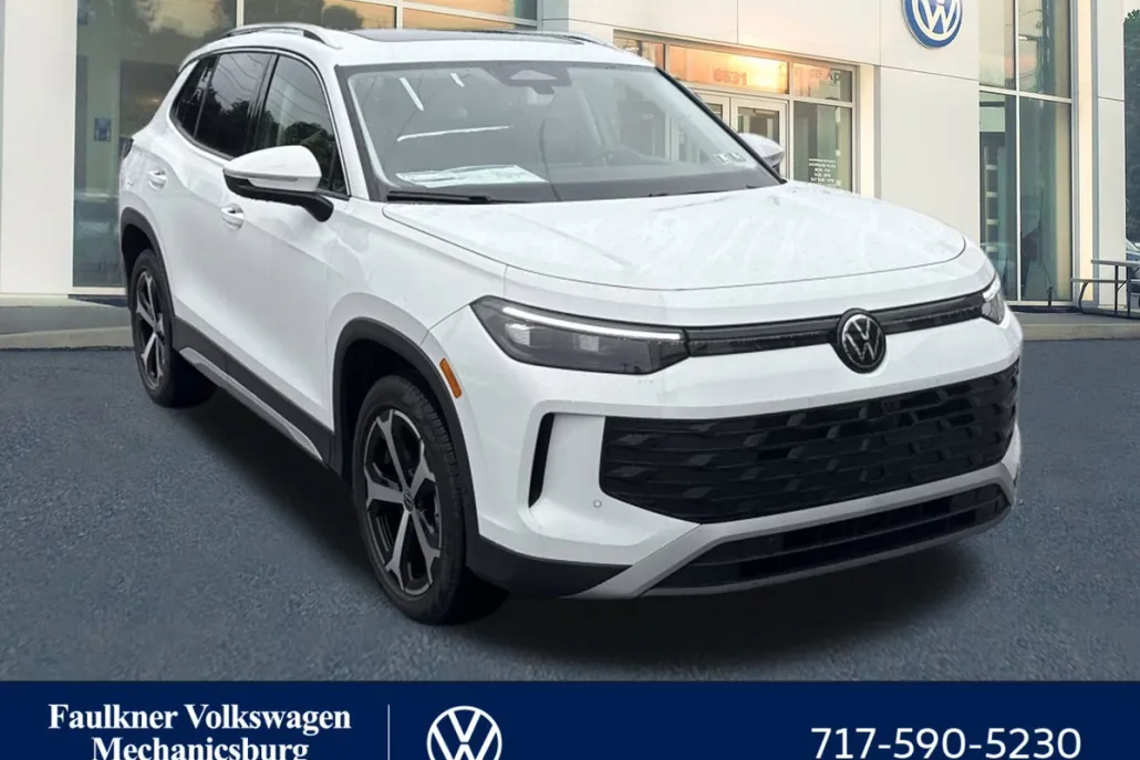 2025 Volkswagen Tiguan SE photo 1
