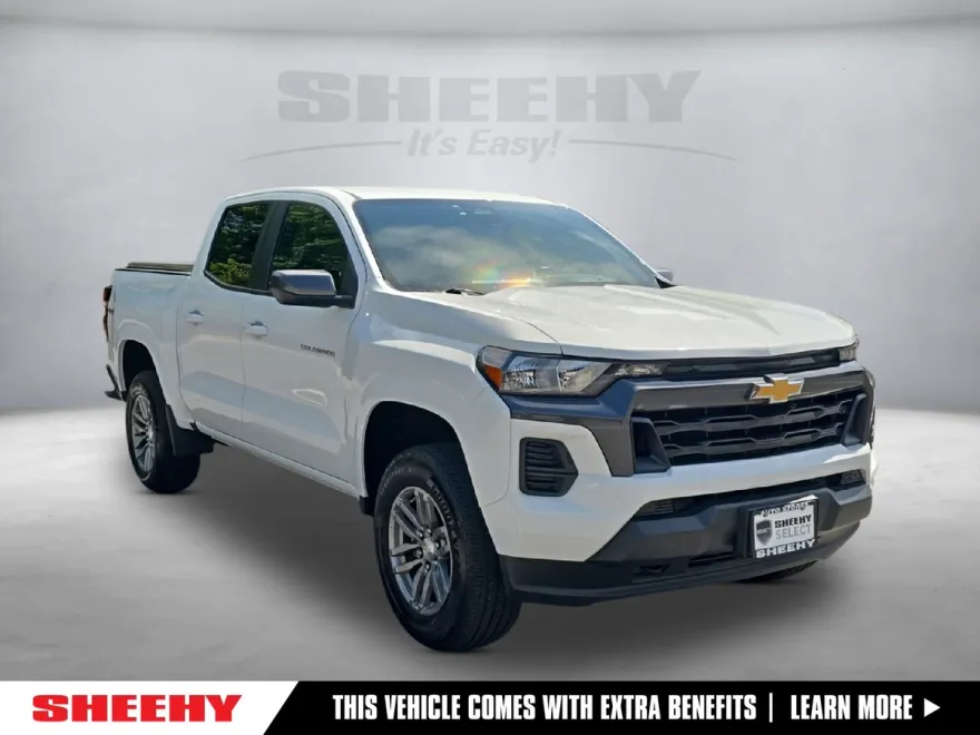 2023 Chevrolet Colorado LT photo 1