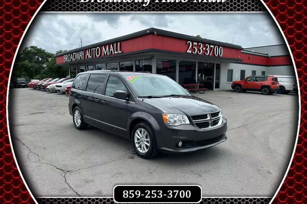 2019 Dodge Grand Caravan SXT photo 1