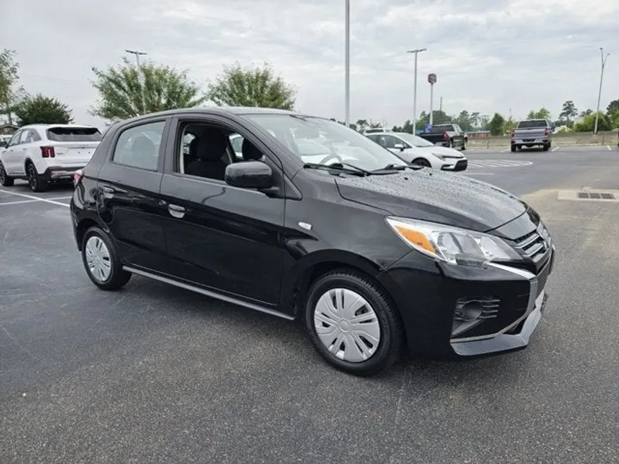 2022 Mitsubishi Mirage LE photo 1