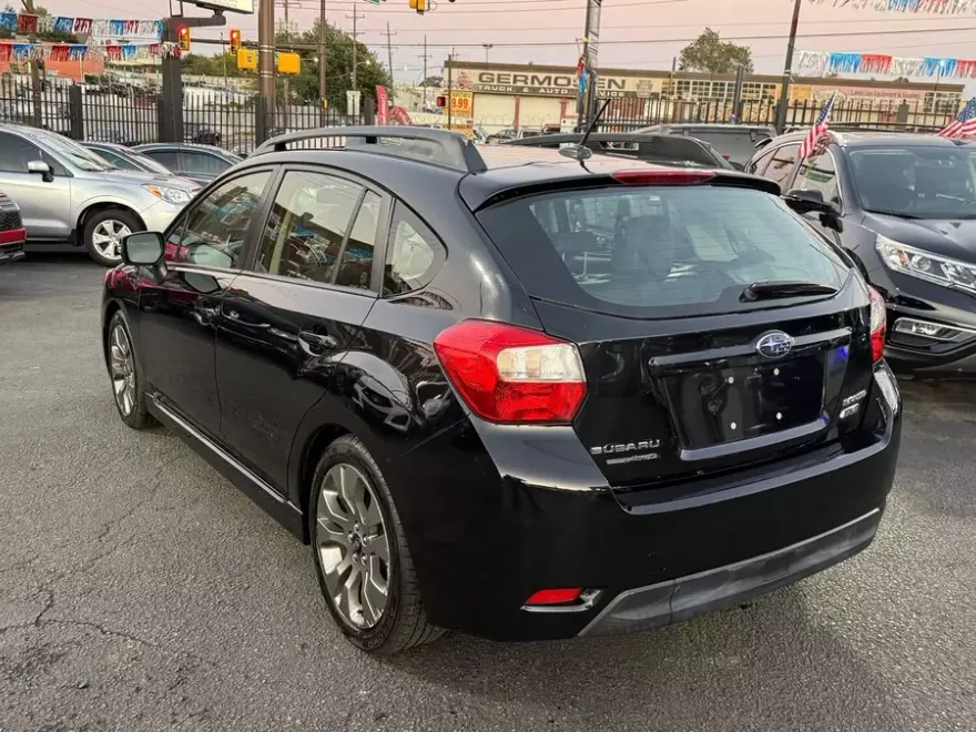 2015 Subaru Impreza 2.0i Sport Limited photo 2