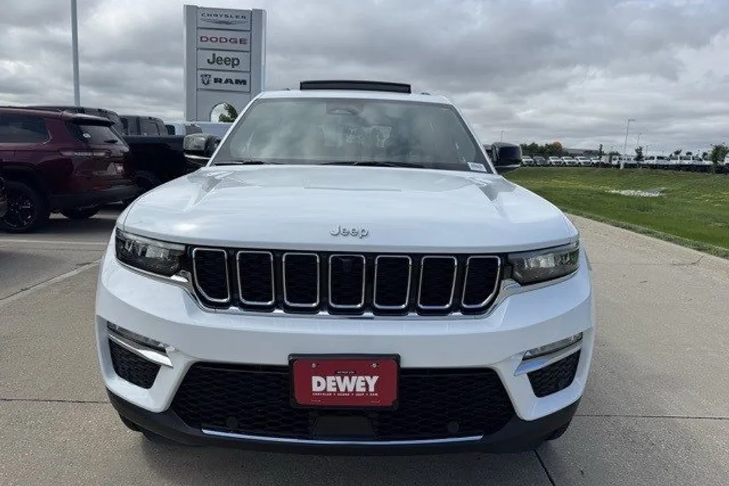 2025 Jeep Grand Cherokee Limited photo 1